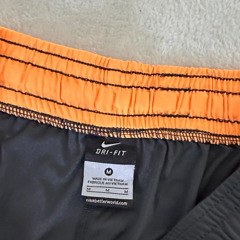 Nike Women's Athletic Shorts in Black and Orange - Picture 4 of 7